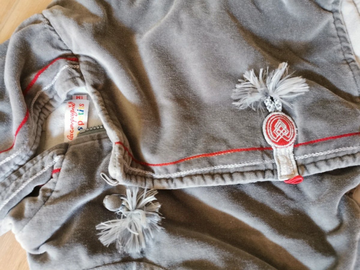 Illustration de Veste 1 mois