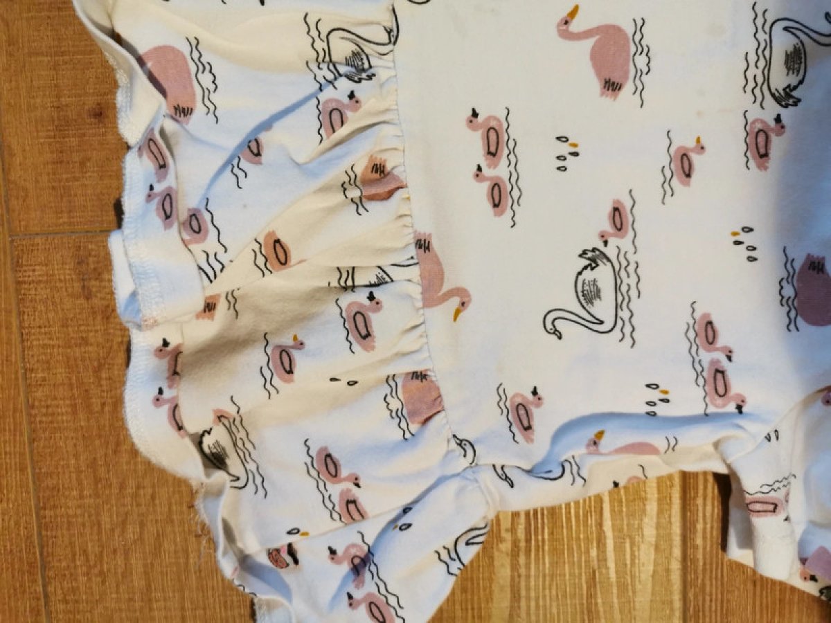 Illustration de T-shirt robe Hema