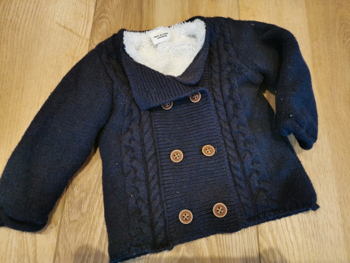Illustration de Gilet chaud 68cm