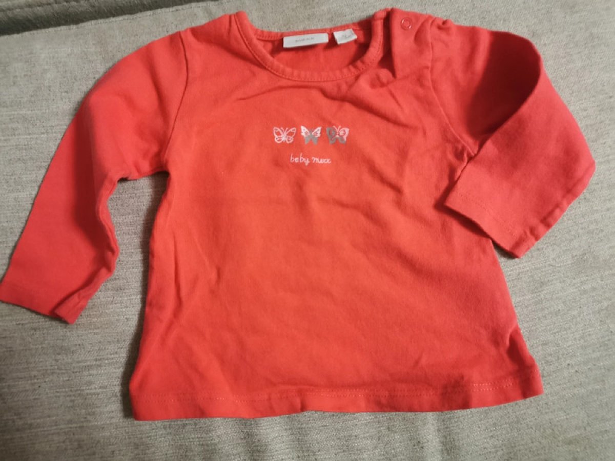 Illustration de T-shirt 62 cm