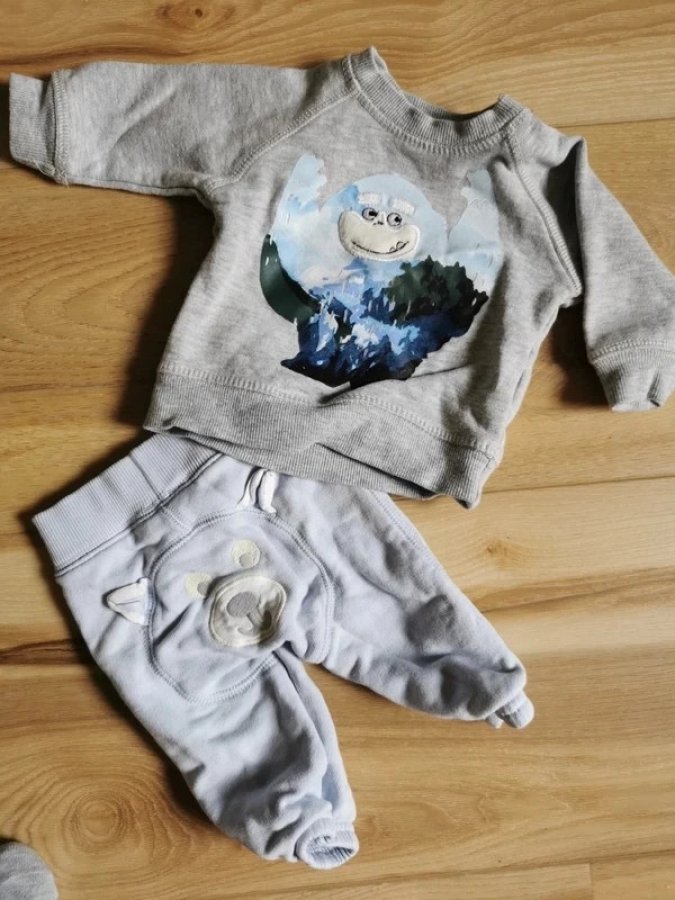 Illustration de Ensemble 3 mois