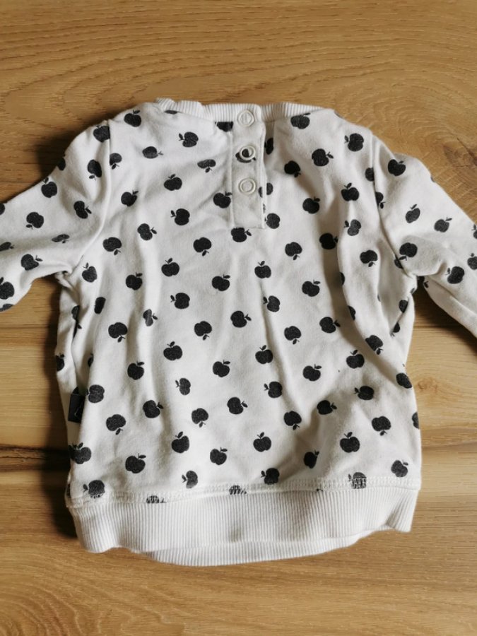 Illustration de Sweatshirt 62 cm pomme