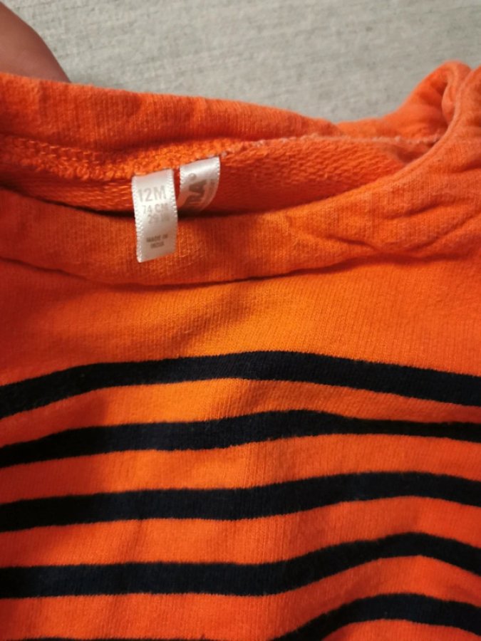 Illustration de Pull 74cm