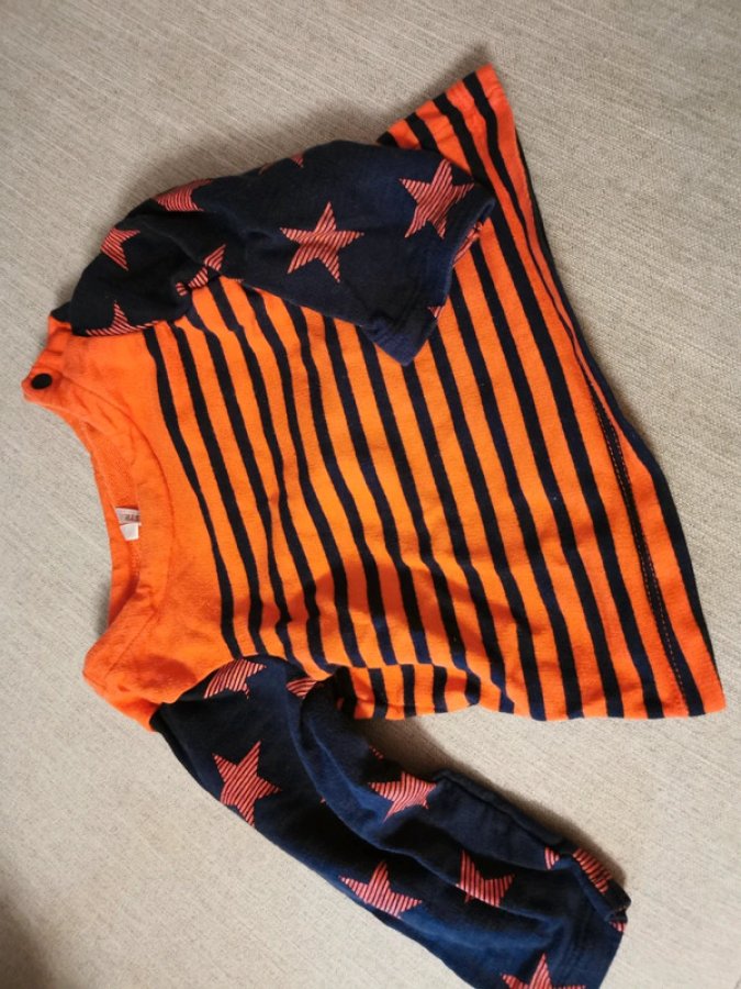 Illustration de Pull 74cm
