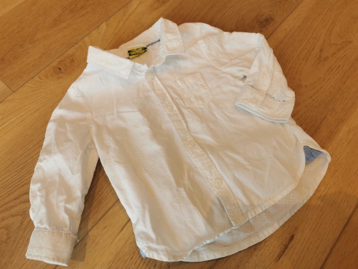 Illustration de Chemise 71 cm