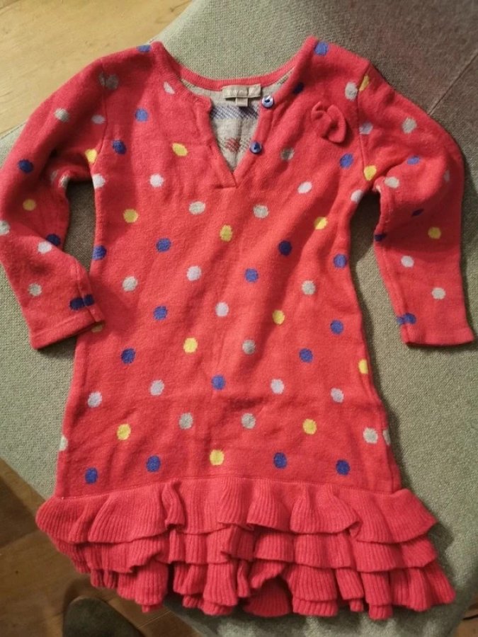 Illustration de Robe pull 68 cm