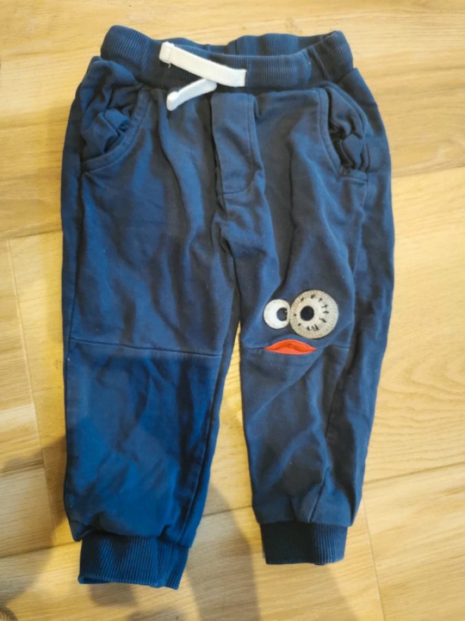 Illustration de Pantalon 18 mois