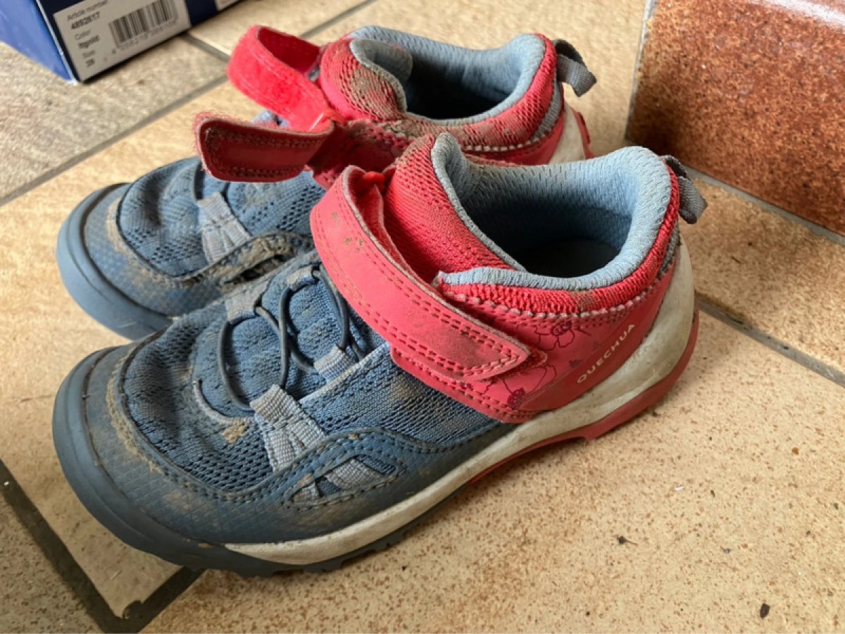 Illustration de Chaussures rando 27