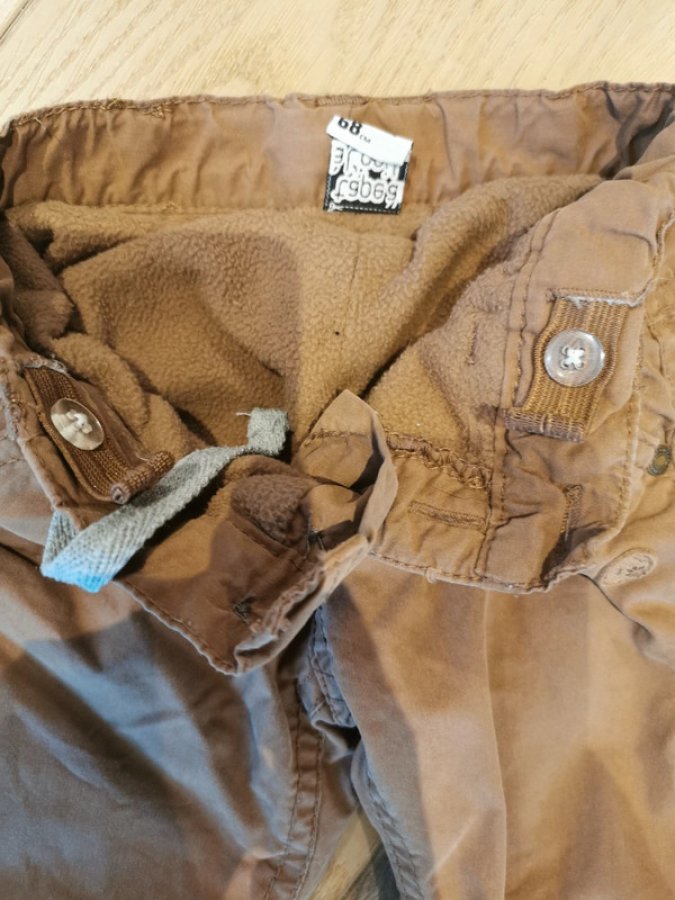 Illustration de Pantalon chaud 6 mois