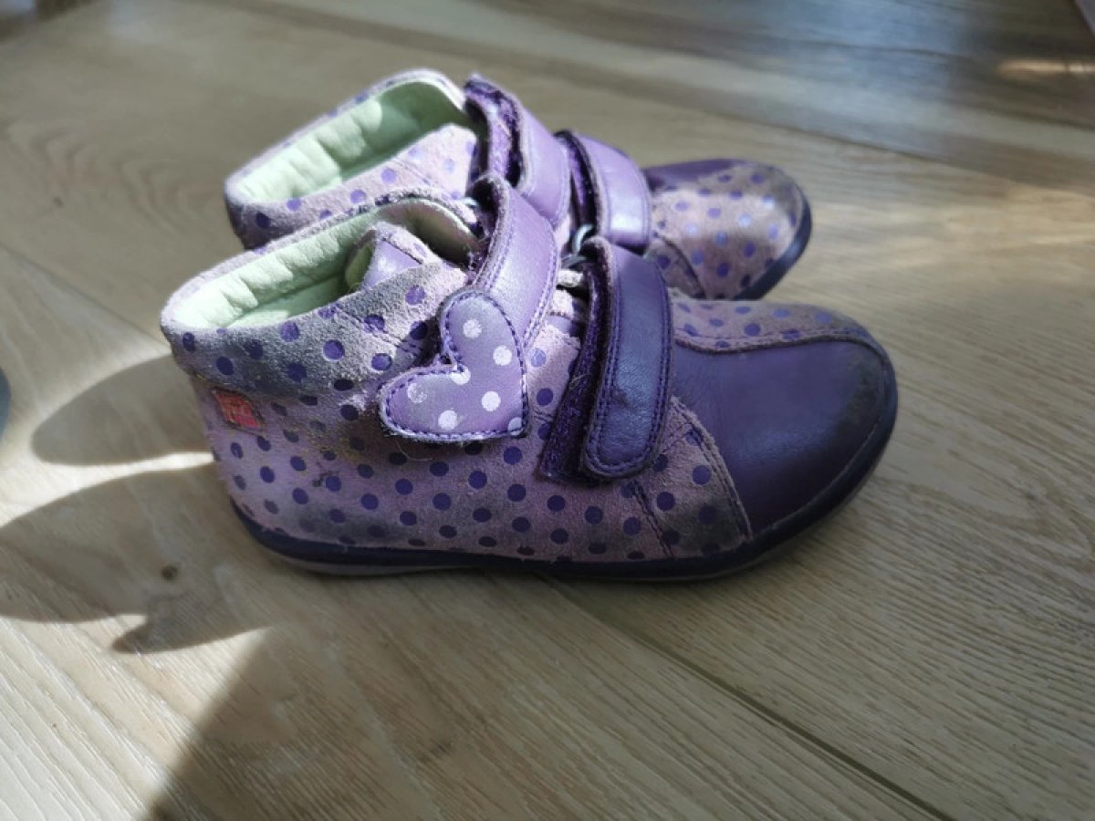 Illustration de Chaussures bottines 