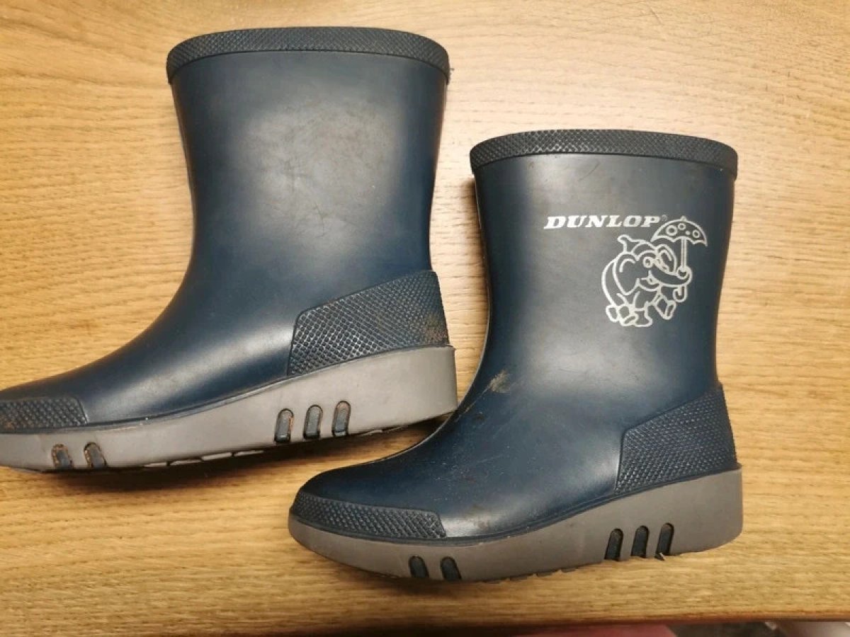 Illustration de Bottes de pluie 