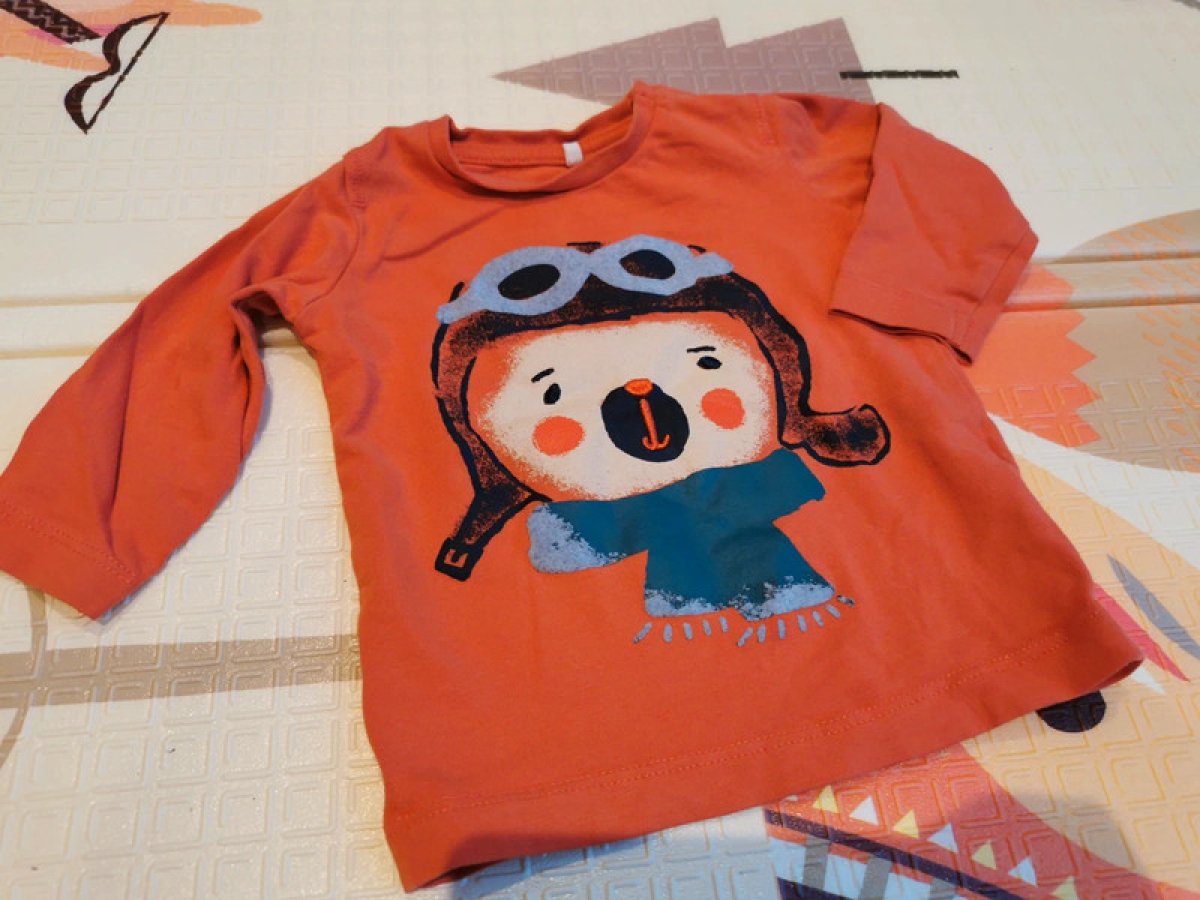 Illustration de T-shirt 62 cm