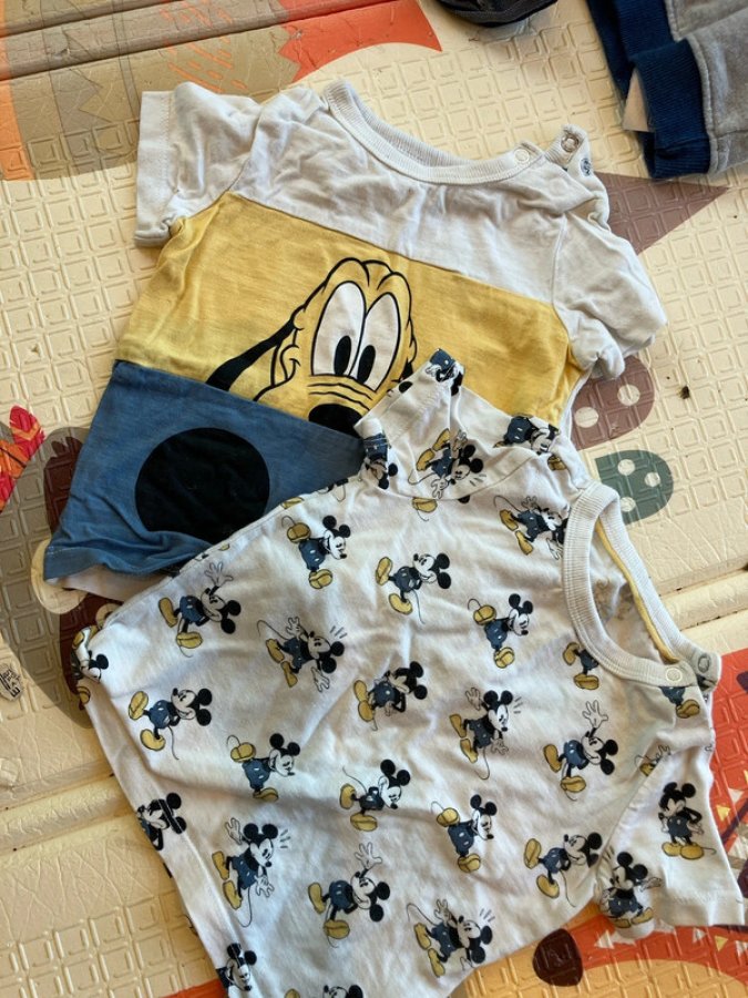 Illustration de Lot de t-shirt Mickey