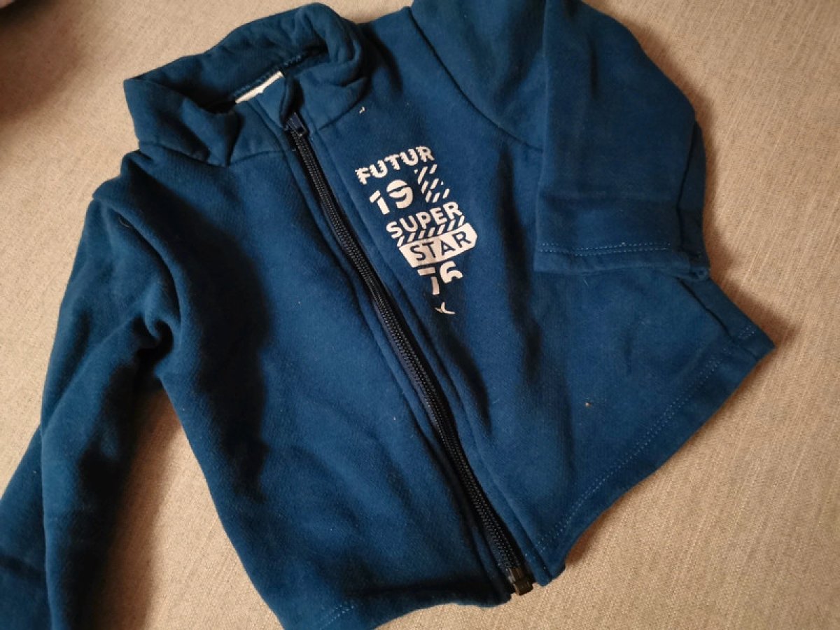 Illustration de Gilet polaire 18mois
