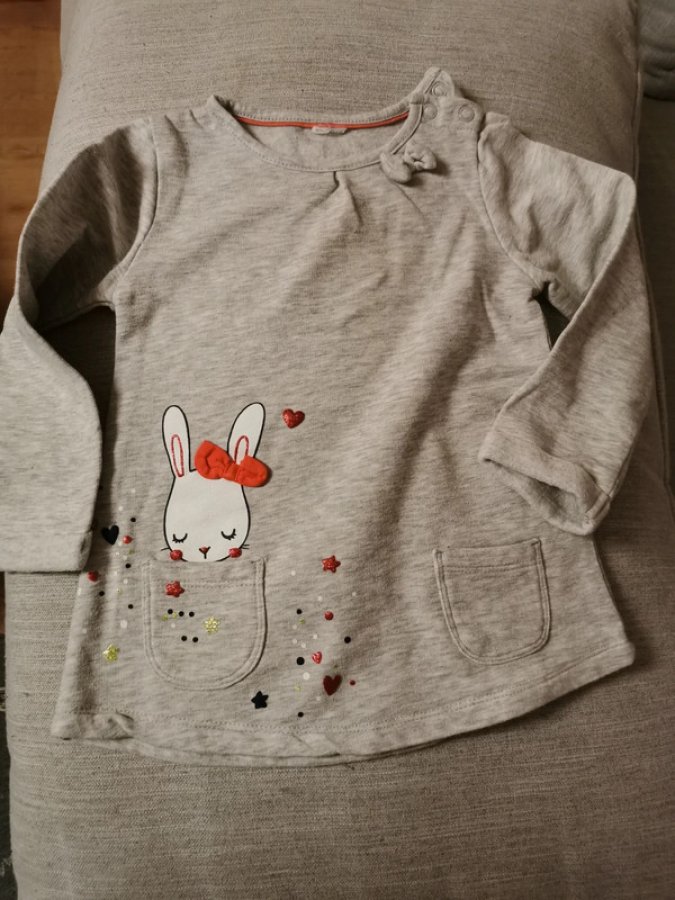 Illustration de Robe pull