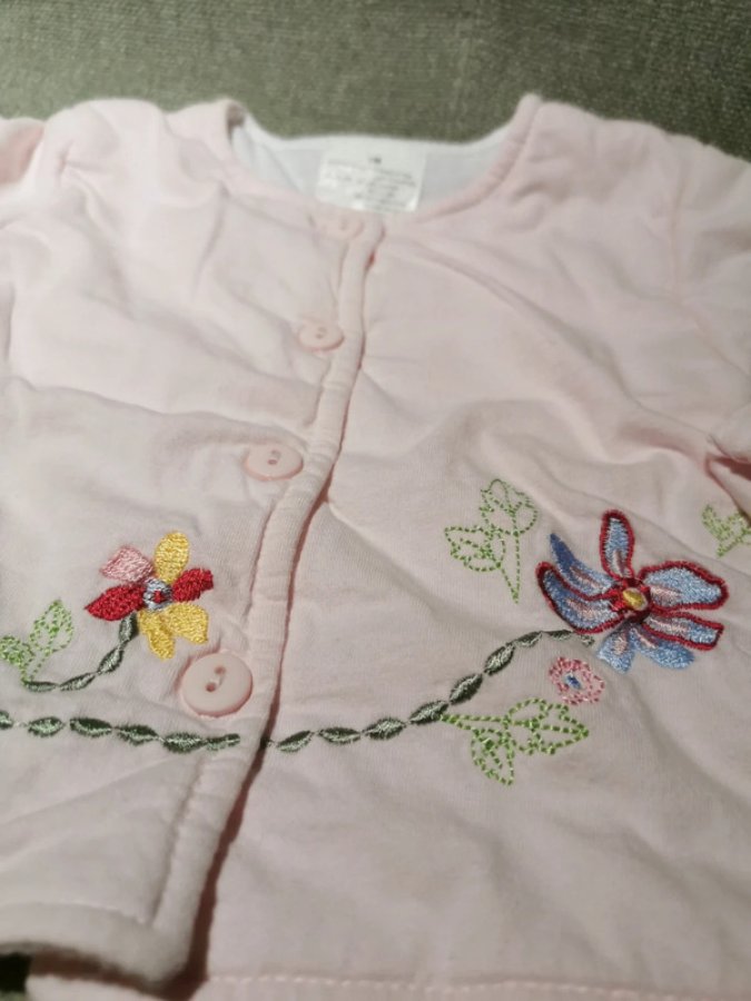 Illustration de Gilet 1 mois