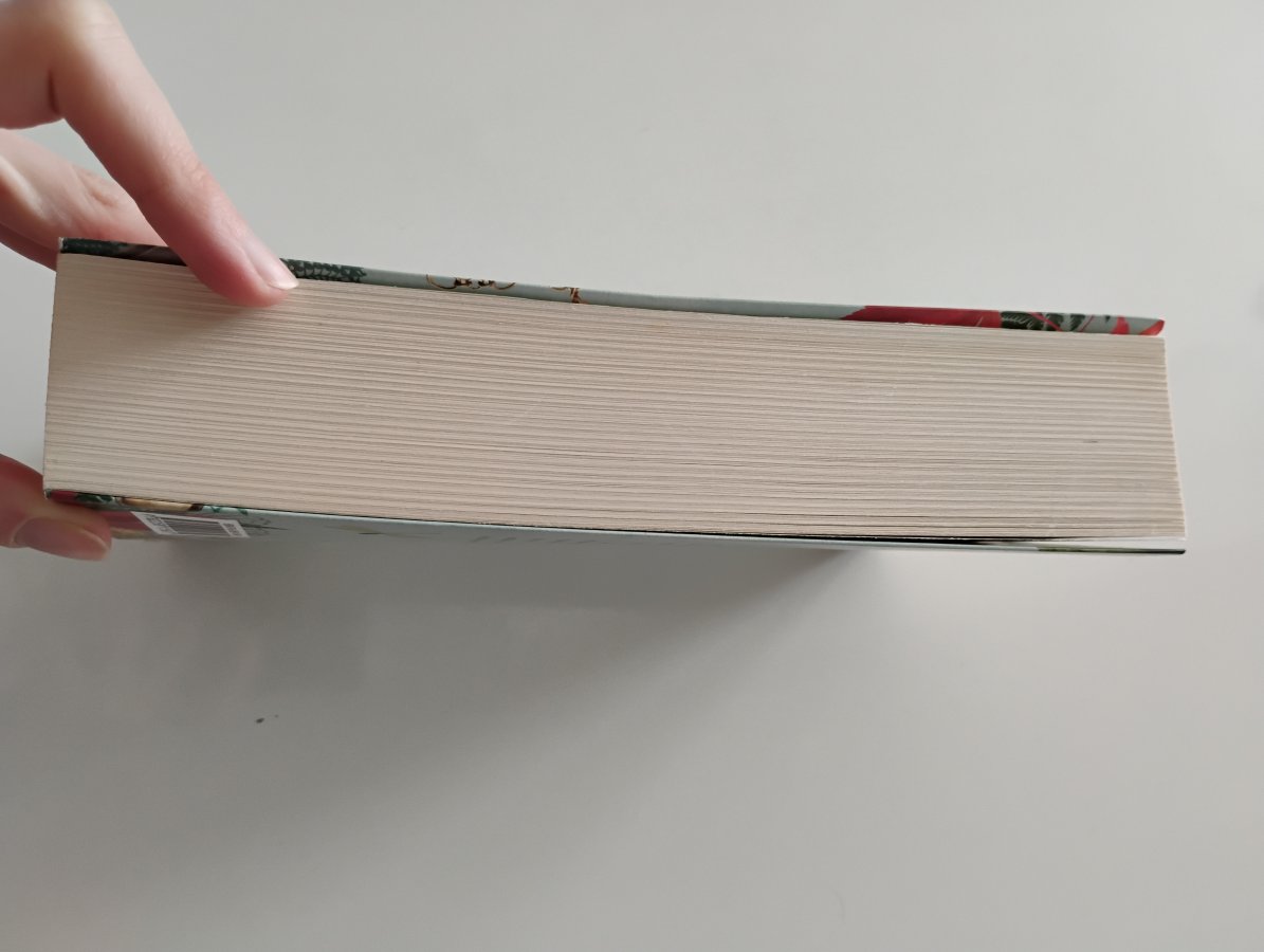 Illustration de La prisonnière du temps - Kate Morton 