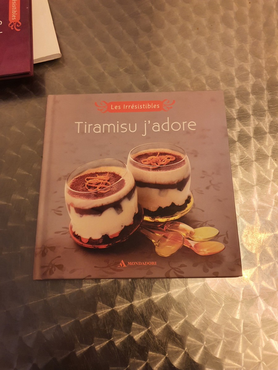 Illustration de Livre de cuisine,2 Mercis par livre