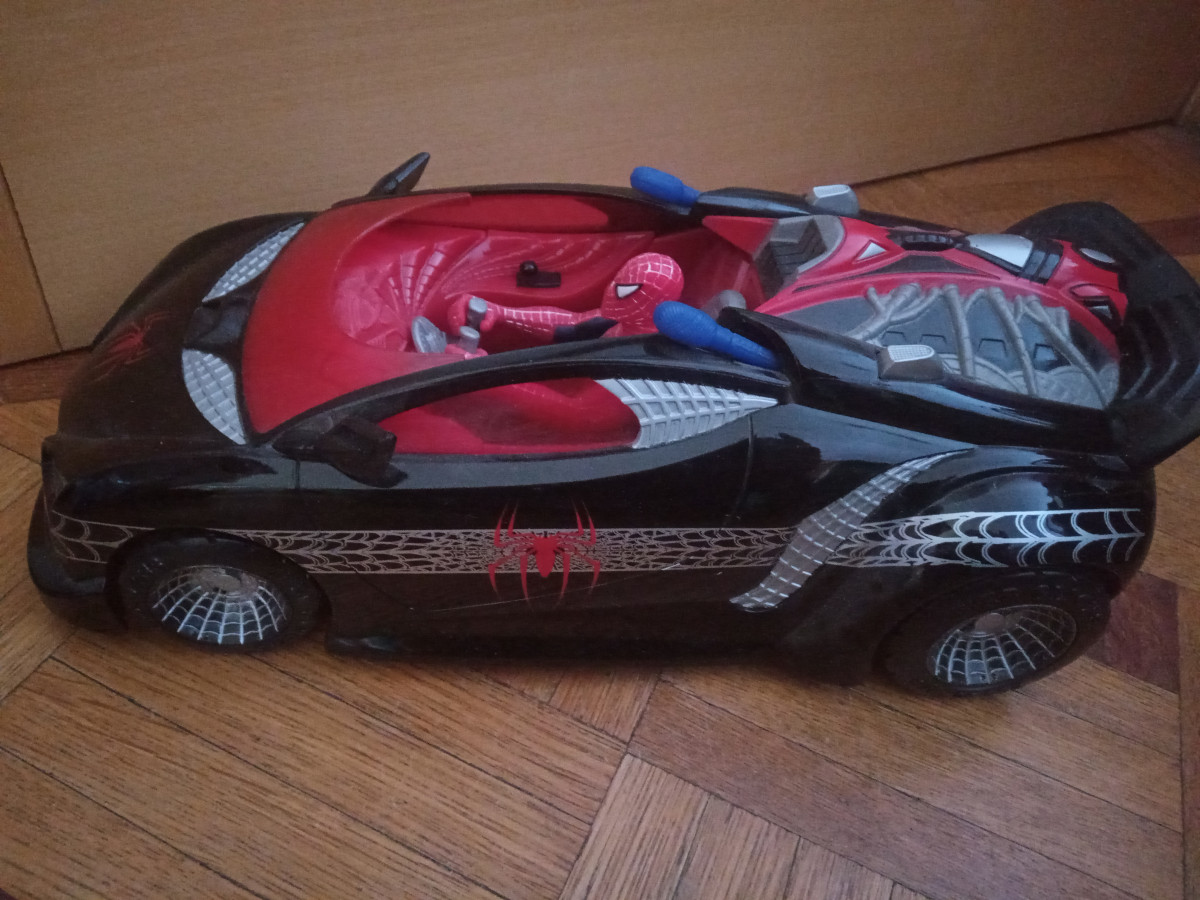 Illustration de Jeux voiture spiderman