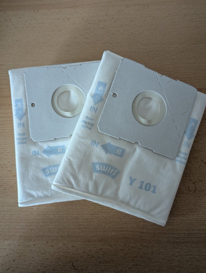 Illustration de 2 sacs d'aspirateur Swirl Y101