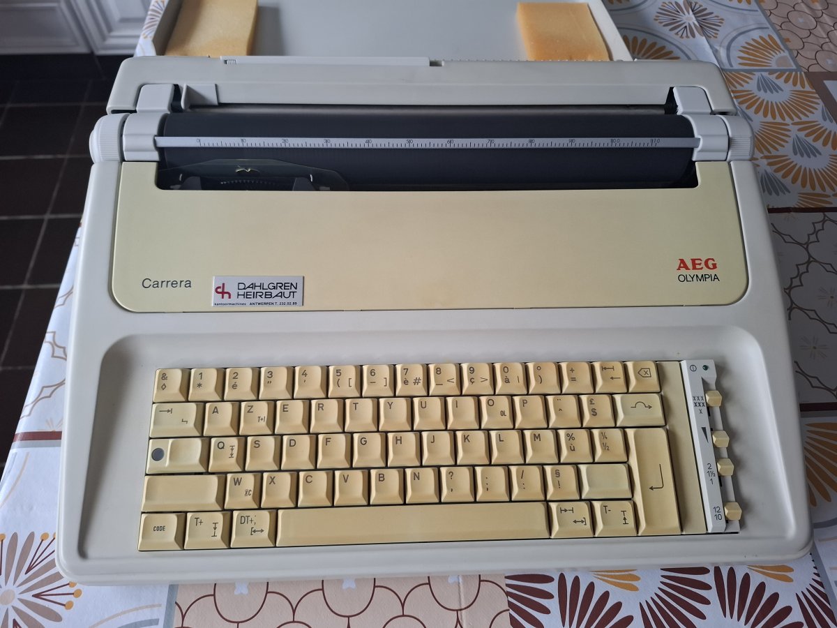 Image Réparation machine à écrire électrique